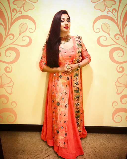 Beautiful Indian Singer Shreya Ghoshal Unseen Photos 4